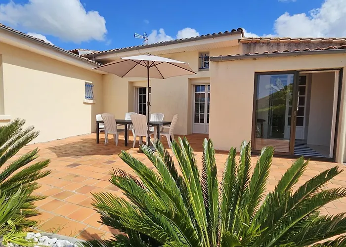 Maison De Plain-pied A Royan, 3 Chambres, Terrasse - Fr-1-71-106 * Royan