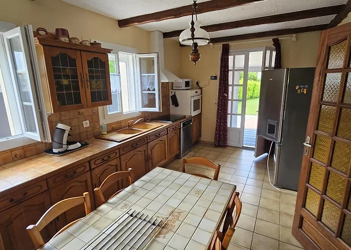 Maison De Plain-pied A Royan, 3 Chambres, Terrasse - Fr-1-71-106 Royan