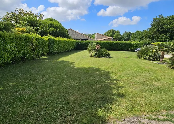 Maison De Plain-pied A Royan, 3 Chambres, Terrasse - Fr-1-71-106